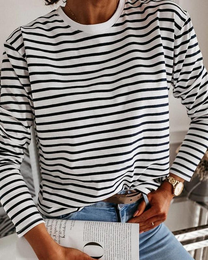 Damska koszulka z długim rękawem w paski o luźnym kroju