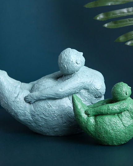 Figurka dekoracyjna postać sylwetka kobiety