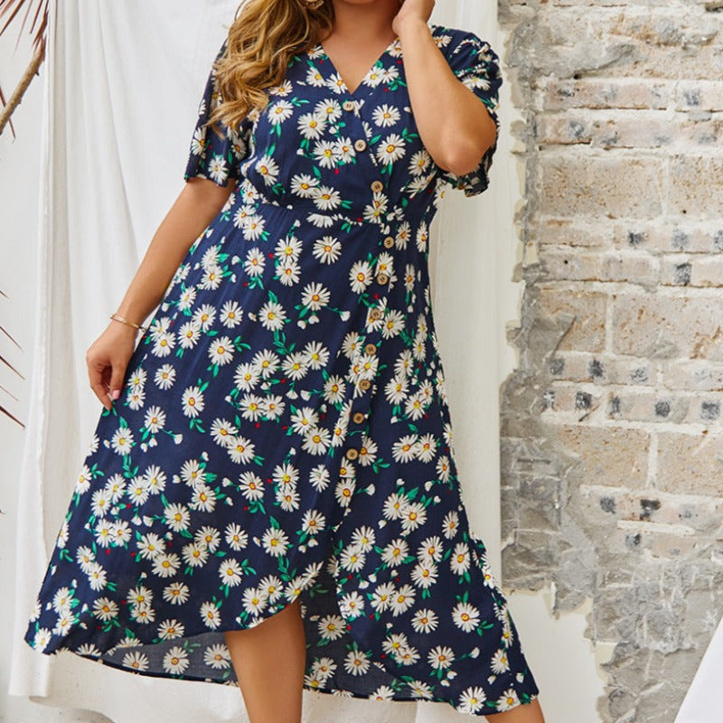 Sukienka plus size z rozcięciem