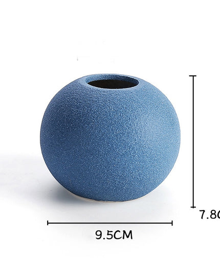 Wazon ceramiczny o geometrycznych kształtach