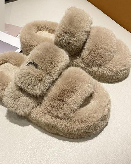 Damskie klapki futrzane na platformie