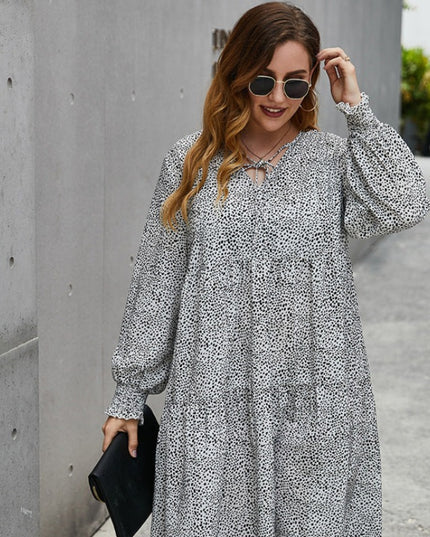 Sukienka plus size w centki z bufiastymi rękawami