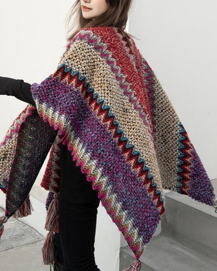 Damski sweter dziergany wzorzysty typu ponczo