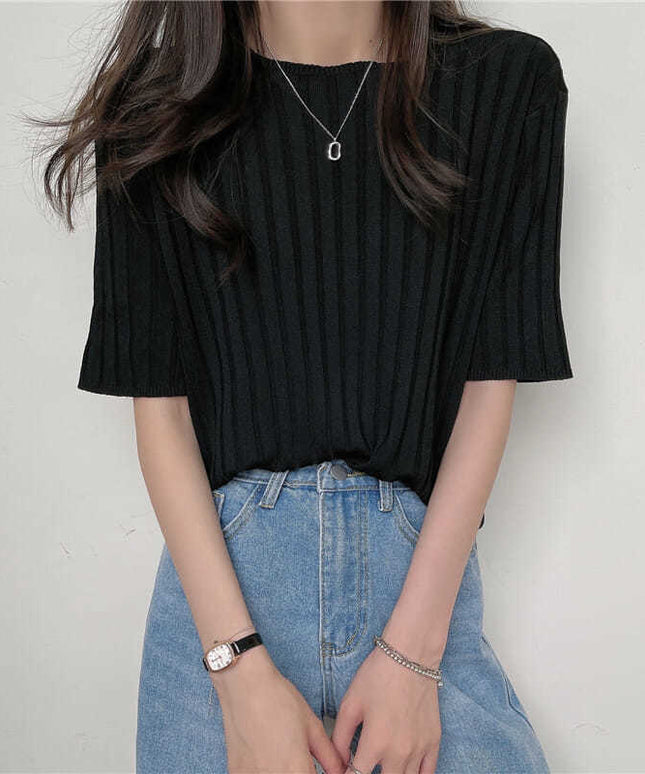 Damski T-shirt prążkowany o luźnym kroju