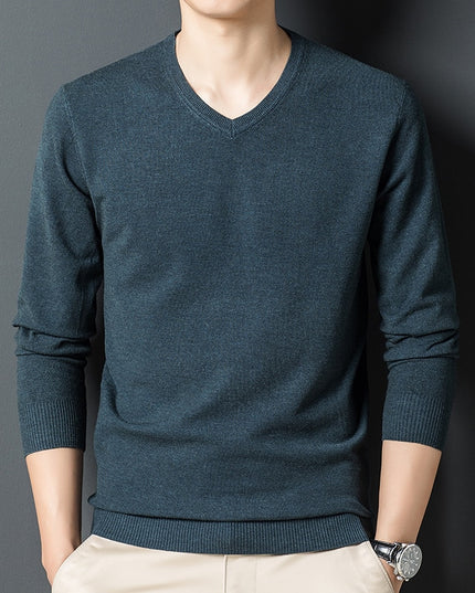 Męski sweter z dekoltem w serek