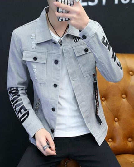 Męska kurtka jeansowa dopasowana z napisami