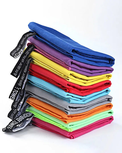 Ręcznik sportowy przenośny z pokrowcem w jednolitych kolorach