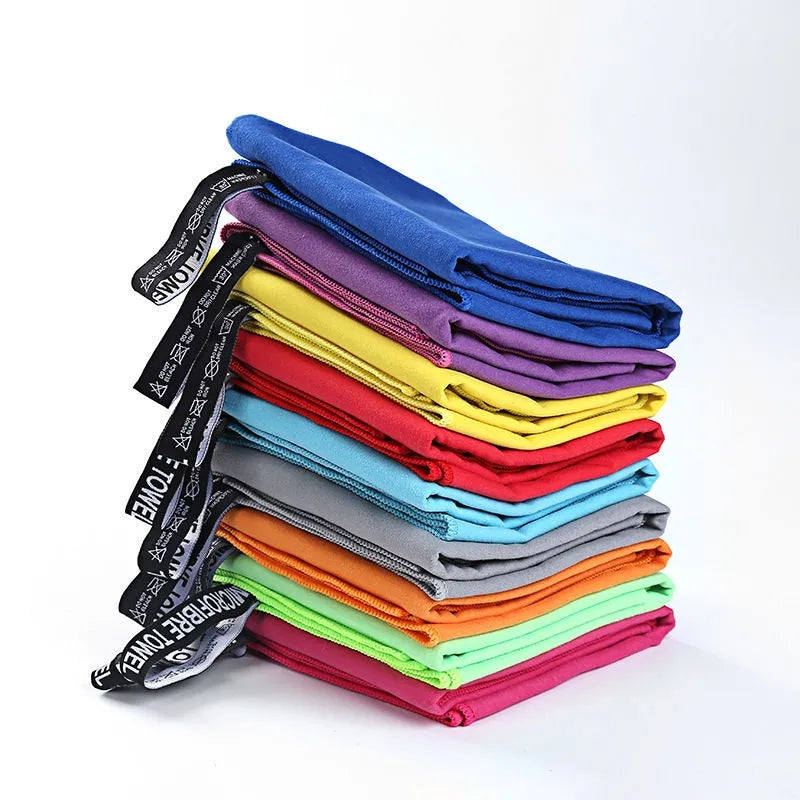 Ręcznik sportowy przenośny z pokrowcem w jednolitych kolorach