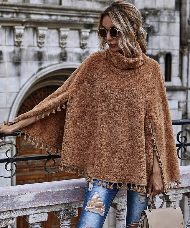 Damski sweter polarowy typu ponczo z frędzlami na końcach