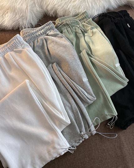 Damskie spodnie dresowe z regulowanym ściągaczem