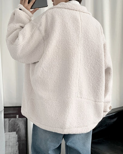 Męski płaszcz futrzany o kroju koszuli