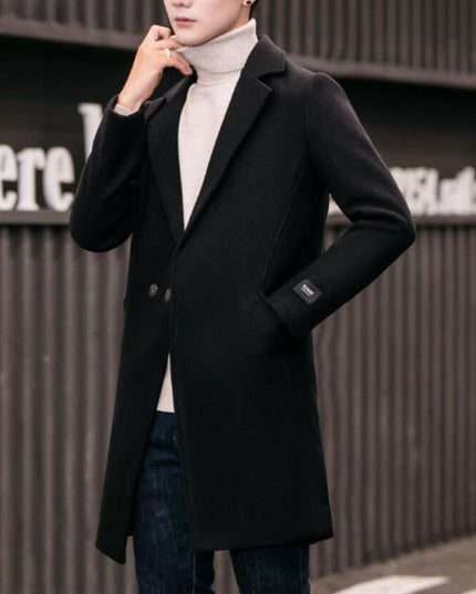 Męski płaszcz z kieszeniami