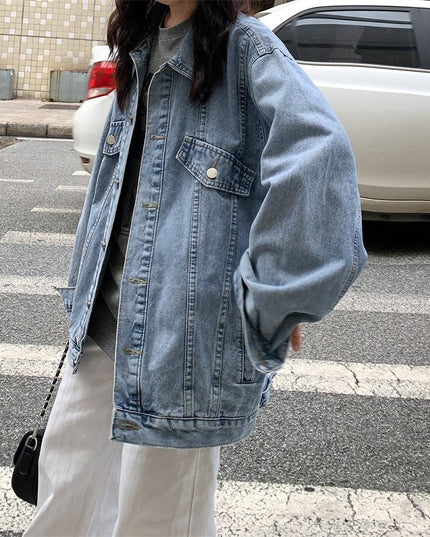 Damska kurtka jeansowa klasyczna oversize