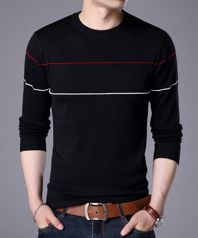 Męski sweter z dekoltem w łódkę z gładkiej dzianiny w cienkie paski