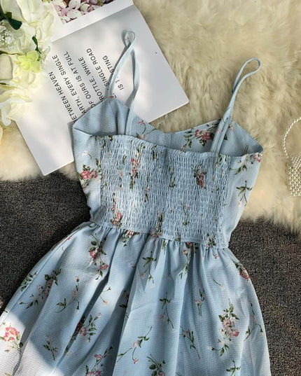 Damski kombinezon w kwiaty na cienkich ramiączkach