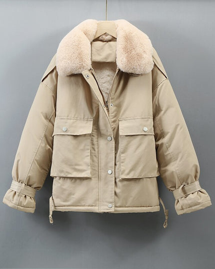 Damska kurtka zimowa o kroju parki z futrzanym kołnierzem