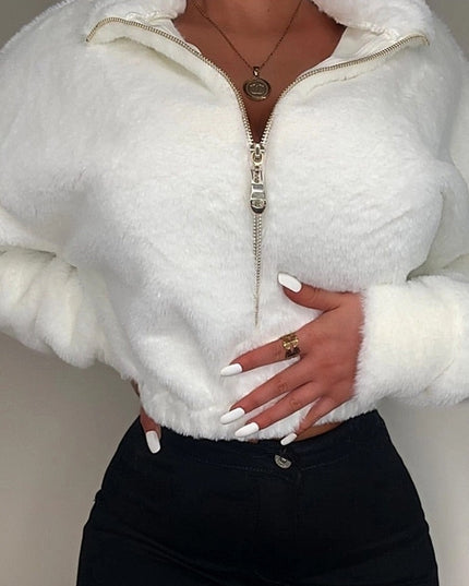 Damska bluza crop ze stójką z przyjemnego materiału