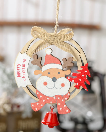 Świąteczna drewniana ozdoba wisząca z dzwoneczkiem i reniferem