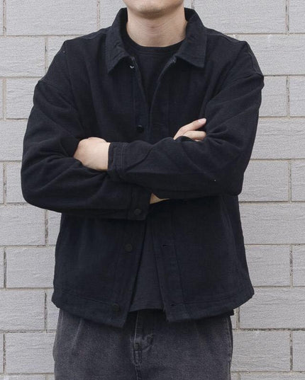 Męska kurtka jeansowa klasyczna o prostym kroju