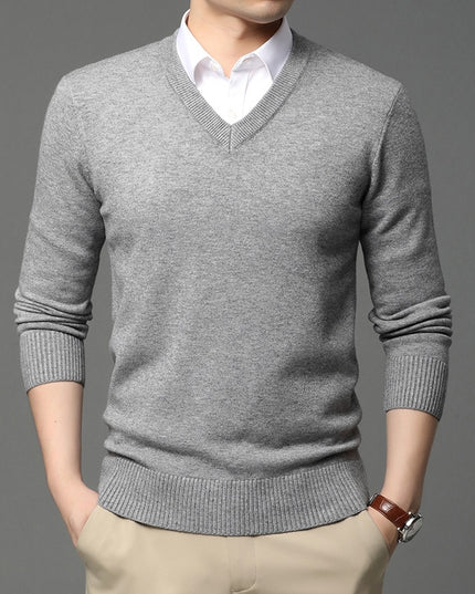 Męski sweter z dekoltem w serek o eleganckim kroju