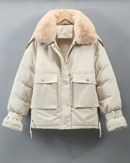 Damska kurtka zimowa o kroju parki z futrzanym kołnierzem