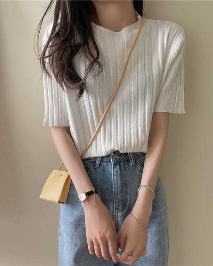 Damski T-shirt prążkowany o luźnym kroju