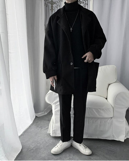 Męski płaszcz jednorzędowy oversize z kieszeniami