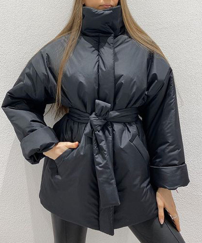 Damska kurtka zimowa wiązana w talii