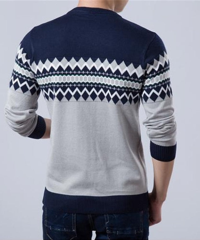 Męski sweter z dekoltem w łódkę w azteckie wzory