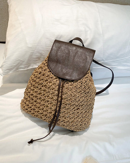 Plecak plażowy słomkowy ze skórzaną klapą