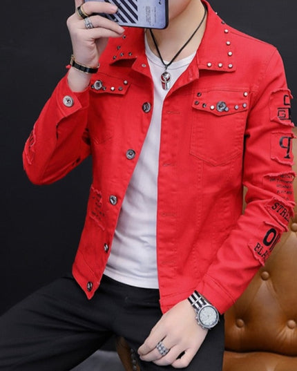 Męska kurtka jeansowa z ćwiekami i napisami