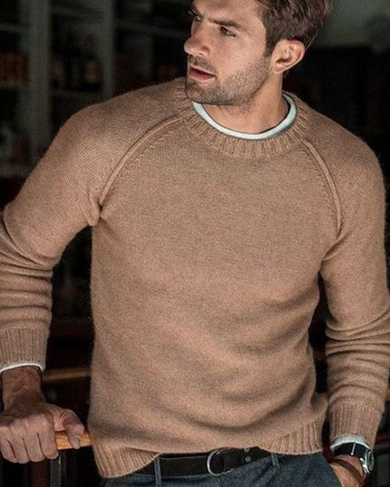Męski sweter z dekoltem w łódkę o dopasowanym kroju