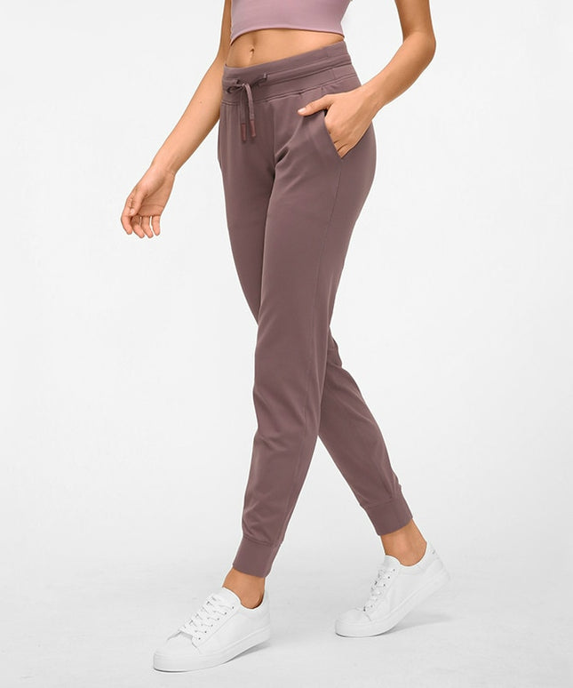 Damskie spodnie dresowe o dopasowanym kroju