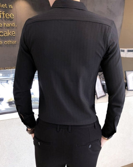 Męska koszula kopertowa o dopasowanym kroju