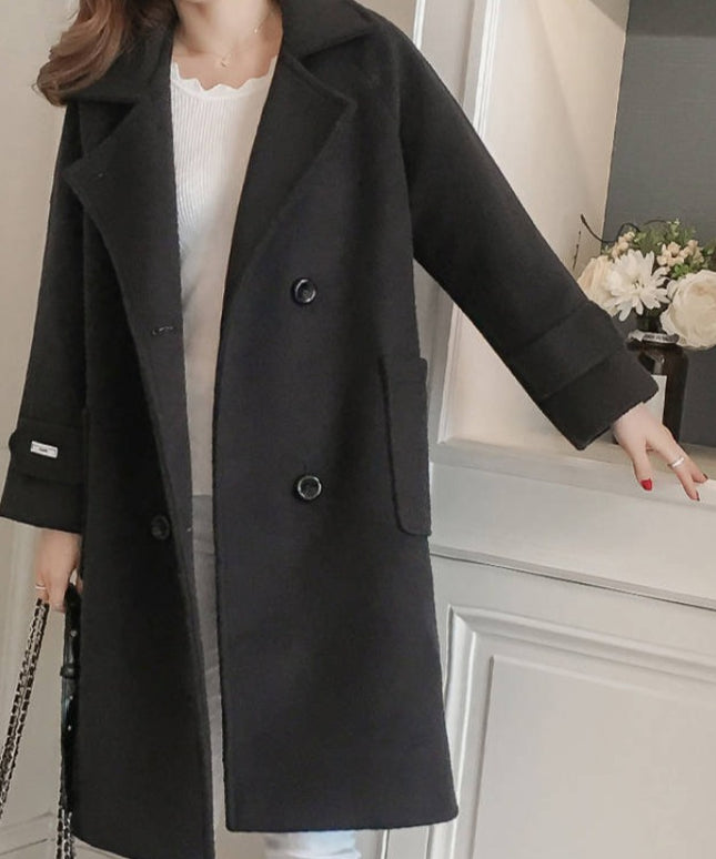 Damski klasyczny płaszcz dwurzędowy