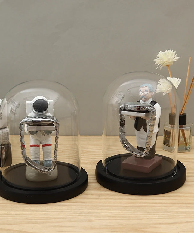 Figurka funkcjonalna podstawka na zegarek z gablotą