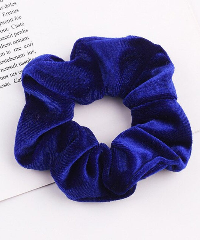 Aksamitna gumka do włosów scrunchie kobaltowa - Akcesoria do stylizacji włosów