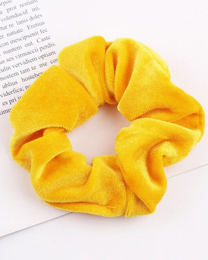 Aksamitna gumka do włosów scrunchie żółta - Akcesoria do stylizacji włosów