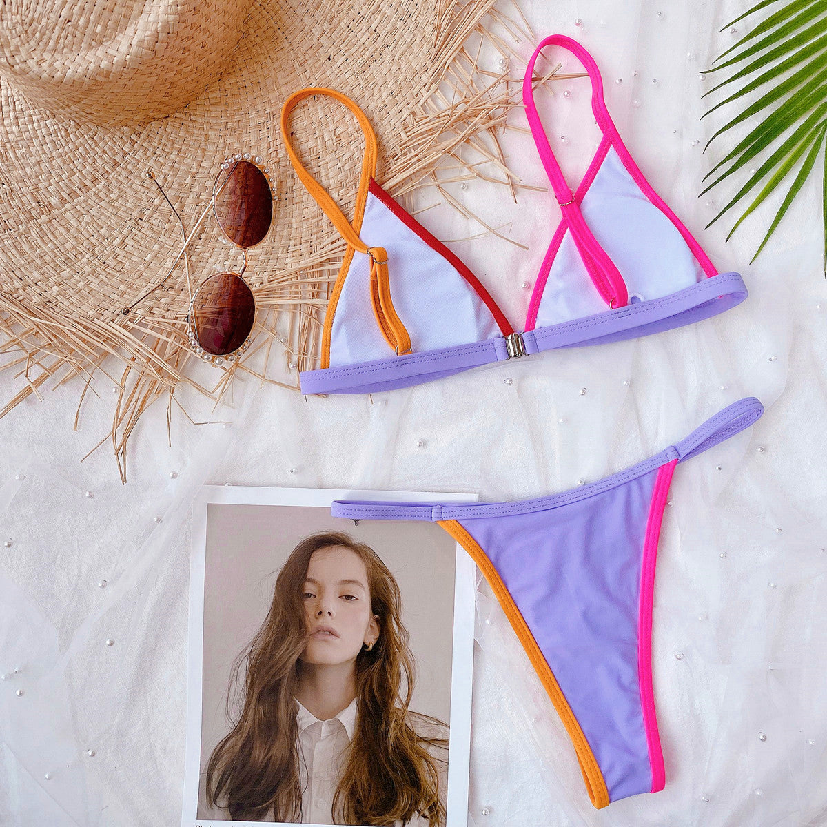 Damski dwuczęściowy strój kąpielowy bikini z kolorowymi wstawkami