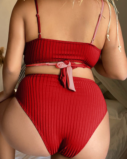 Dwuczęściowy strój kąpielowy plus size w letnich kolorach