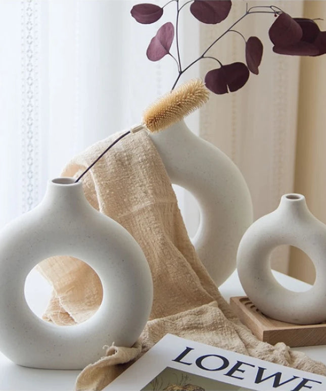 Wazon dekoracyjny ceramiczny okrągły biały