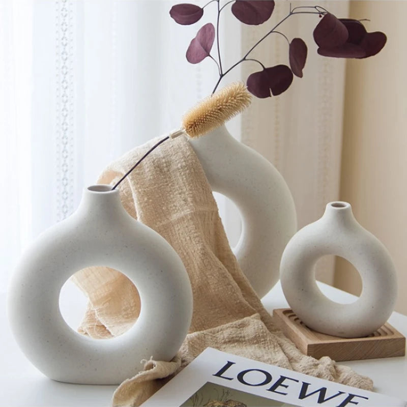 Wazon dekoracyjny ceramiczny okrągły biały