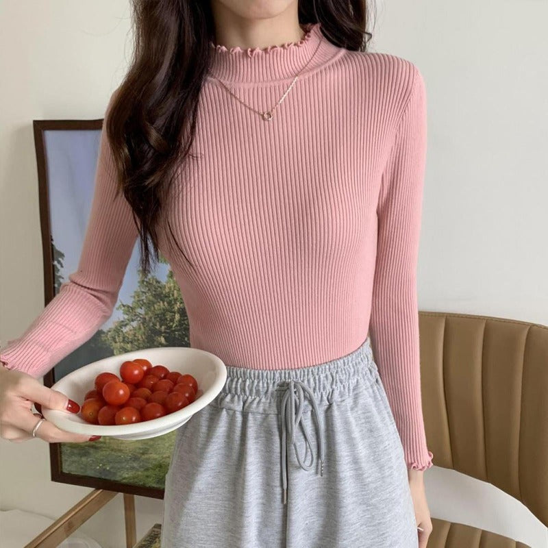 Damski sweter prążkowany z golfem zakończonym falbanką