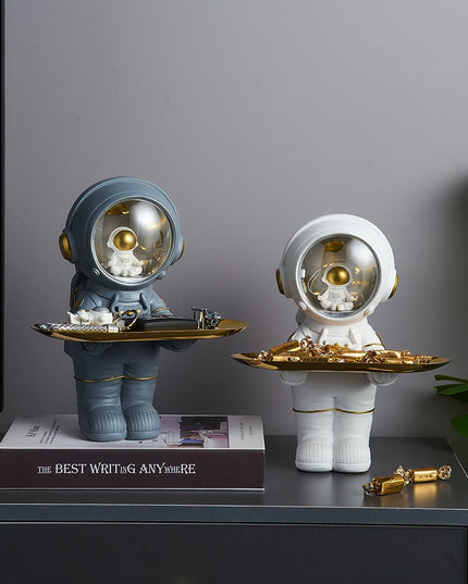 Figurka funkcjonalna astronauta z tacą