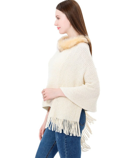 Damski sweter dziergany typu ponczo obszyty futerkiem