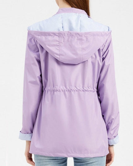 Damska kurtka przejściowa taliowana z kapturem