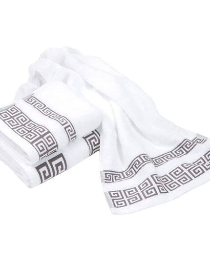 Ręcznik łazienkowy z eleganckim wzorem