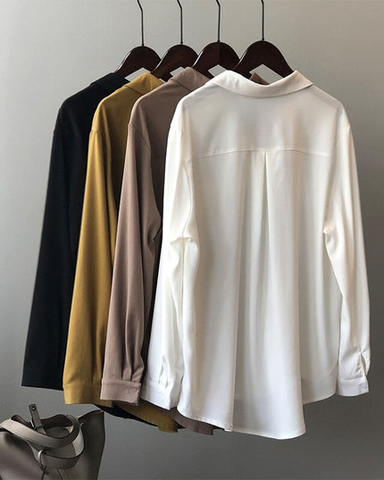 Damska koszula z delikatnej tkaniny