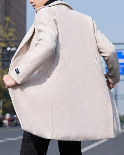 Męski płaszcz zapinany na guzik