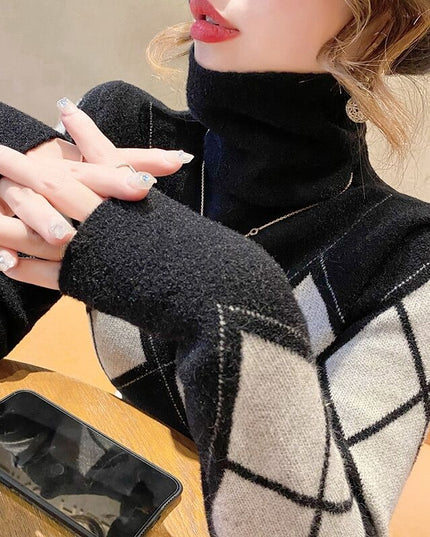 Sweter damski w romby z golfem